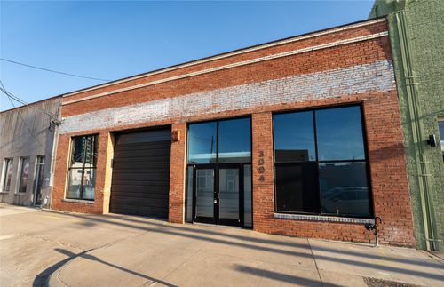 3004 Commerce Street, Dallas, TX, 75226 | Card Image