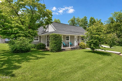 607 S 2nd St, Elizabethton, TN, 37643-3641 | Card Image