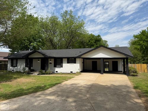 612 Circle Dr, Trumann, AR, 72472-2701 | Card Image