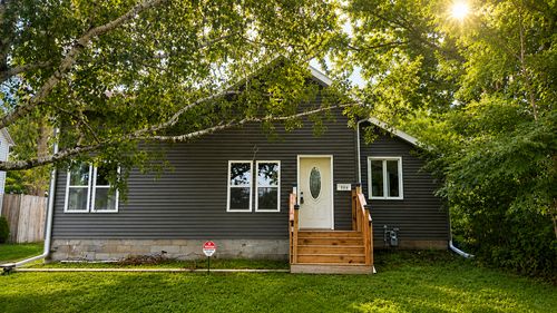 306 N Hampton St, Fairmont, MN, 56031-3919 | Card Image