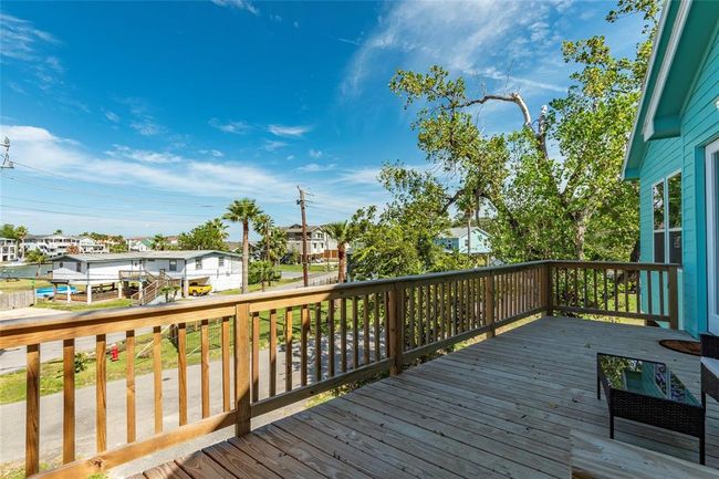 2113 Knollwood St, House other with 4 bedrooms, 2 bathrooms and null parking in Kemah TX | Image 4