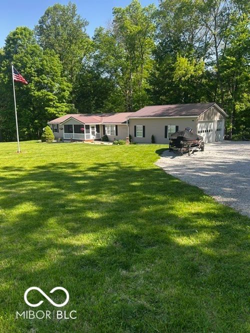 11806 E Pocahontas Dr, Greencastle, IN, 46135-9315 | Card Image