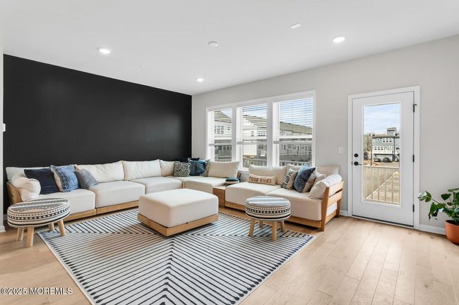 29 Signal Ave, Condo with 3 bedrooms, 4 bathrooms and null parking in Oceanport NJ | Image 10