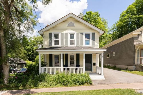 33 Nelson St, Cazenovia, NY, 13035-1306 | Card Image