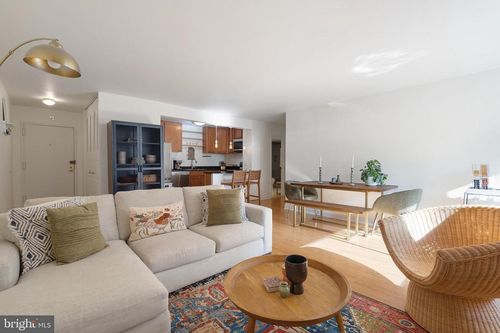 apt-302-1325 18th St Nw, WASHINGTON, DC, 20036-6505 | Card Image