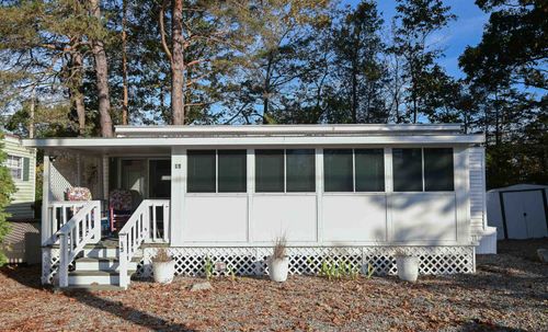 15-308 State Route 286, Seabrook, NH, 03874-4766 | Card Image