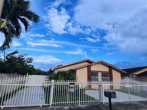 20847 Sw 118th Ct, MIAMI, FL, 33177-7017 | Card Image