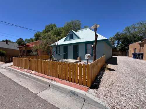 613 Keleher Ave Nw, Albuquerque, NM, 87102-1925 | Card Image