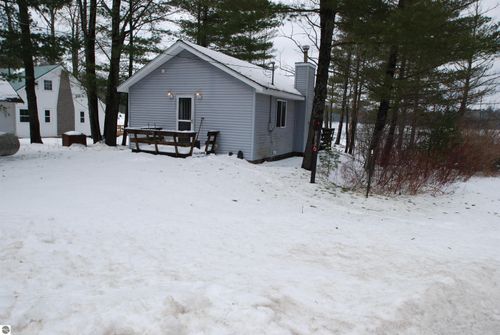 2745 Horseshoe Lake Road, West Branch, MI, 48661 | Card Image