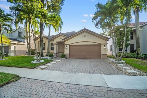 972 Lavender Cir, Weston, FL, 33327-2435 | Card Image