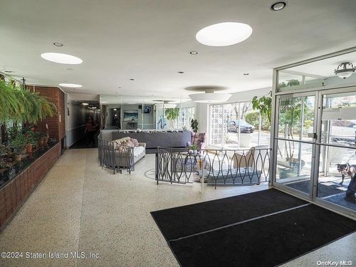 apt-1t-55 Austin Pl, Staten Island, NY, 10304-2148 | Card Image