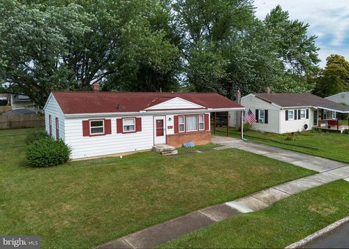 41 Shirley Dr, MIDDLETOWN, PA, 17057-3342 | Card Image