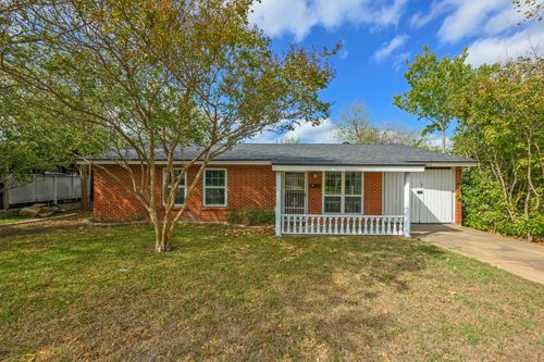 5704 Cedardale Dr, Austin, TX, 78745-4024 | Card Image