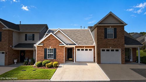 3707 Sean Grove Way, Knoxville, TN, 37921-2161 | Card Image