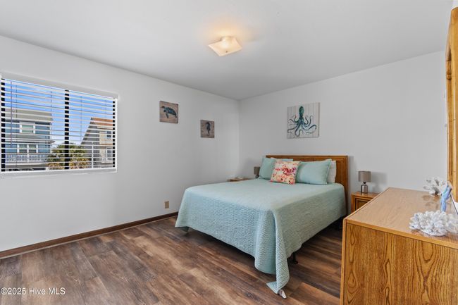 Bedroom 1 | Image 12