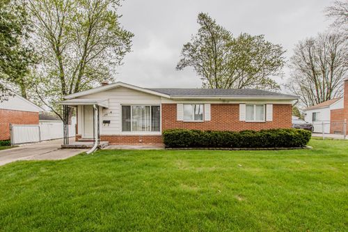 398 Hollywood Dr, Saline, MI, 48176-1110 | Card Image