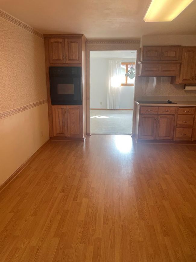 7 Zitko Ter, Home with 3 bedrooms, 2 bathrooms and null parking in Glen Dale WV | Image 6