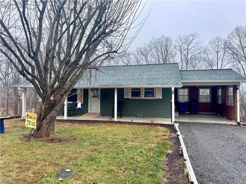 105 Pine St, Jonesville, NC, 28642-2519 | Card Image