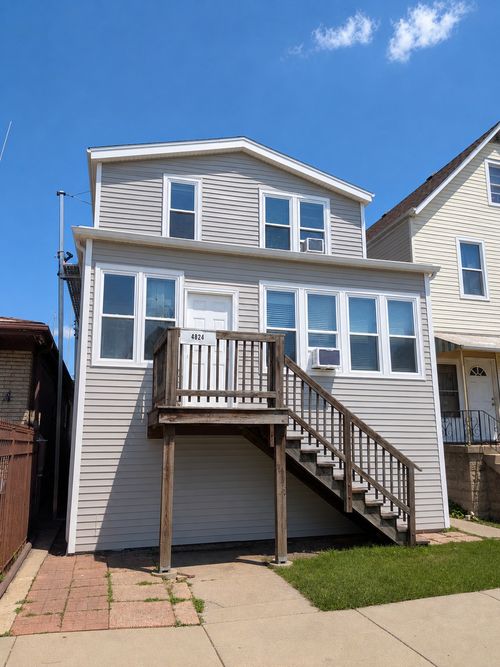 4824 Byron St, Chicago, IL, 60641-2712 | Card Image