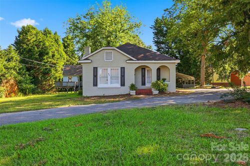 623 E Ohio Ave, Bessemer City, NC, 28016-2165 | Card Image