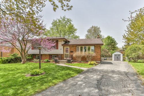 40 Ebury Pl, London, ON, N6C4V4 | Card Image