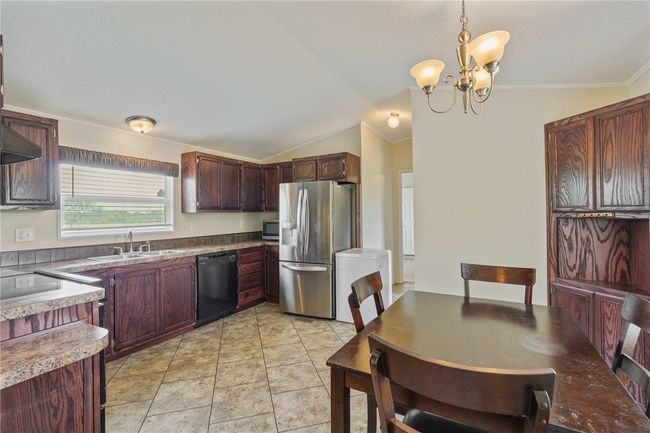 130 Old Goliad Rd, House other with 3 bedrooms, 2 bathrooms and null parking in Refugio TX | Image 8