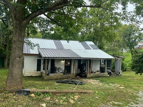 986 Martin Ln, Harrodsburg, KY, 40330-9630 | Card Image