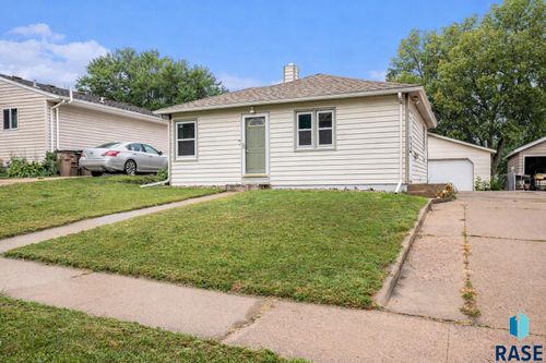 609 S Lyndale Ave Avenue, Sioux Falls, SD, 57105 | Card Image