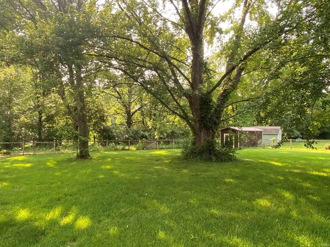 54737 Country Manor Pl, House other with 3 bedrooms, 2 bathrooms and null parking in Elkhart IN | Image 17