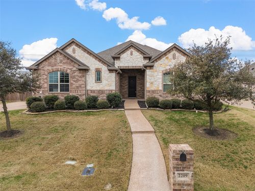 2209 Therese Dr, Waco, TX, 76712-7101 | Card Image