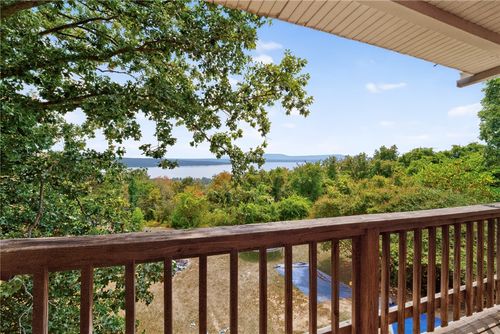 65 Lake Ridge Pl, Russellville, AR, 72802-9249 | Card Image