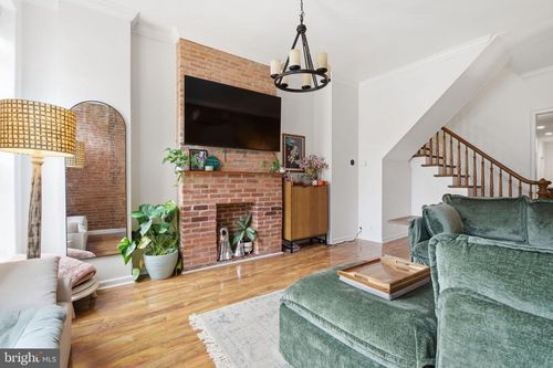 3032 Dillon St, BALTIMORE, MD, 21224-4942 | Card Image