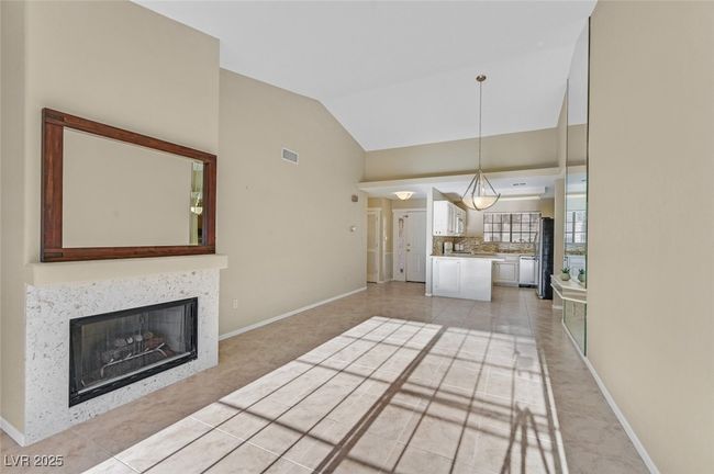 1026 - 2851 S Valley View Blvd, Townhouse with 2 bedrooms, 2 bathrooms and null parking in Las Vegas NV | Image 6