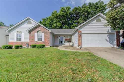1733 Forest Trace Dr, O Fallon, MO, 63368-6810 | Card Image