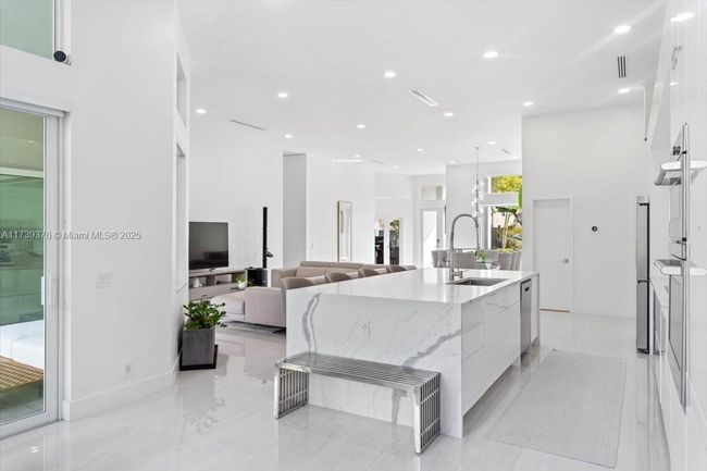 3847 Crestwood Cir, House other with 4 bedrooms, 4 bathrooms and null parking in Weston FL | Image 16