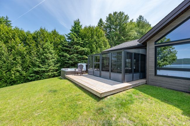 507 Edgewater Way, House other with 2 bedrooms, 2 bathrooms and 10 parking in Mackey ON | Image 34