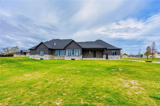 9392 Silver St, House other with 4 bedrooms, 4 bathrooms and 19 parking in Caistor Centre ON | Image 49