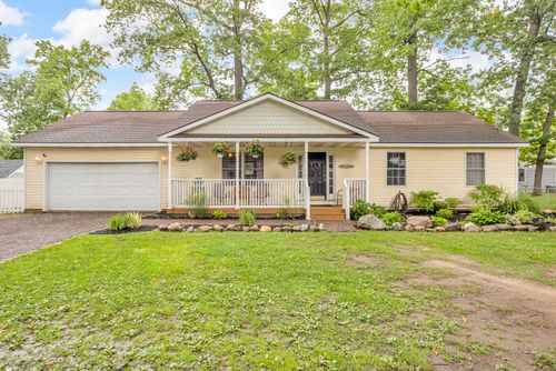 2151 Glenwood Ct, Brooklyn, MI, 49230-9325 | Card Image