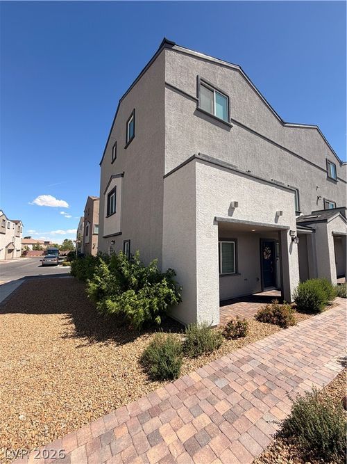 3557 Grigio St, Las Vegas, NV, 89129-7202 | Card Image