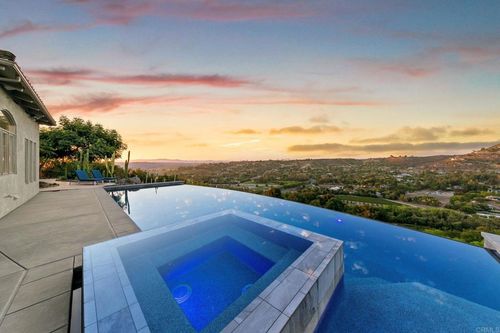 30330 Via Maria Elena, Bonsall, CA, 92003-6207 | Card Image