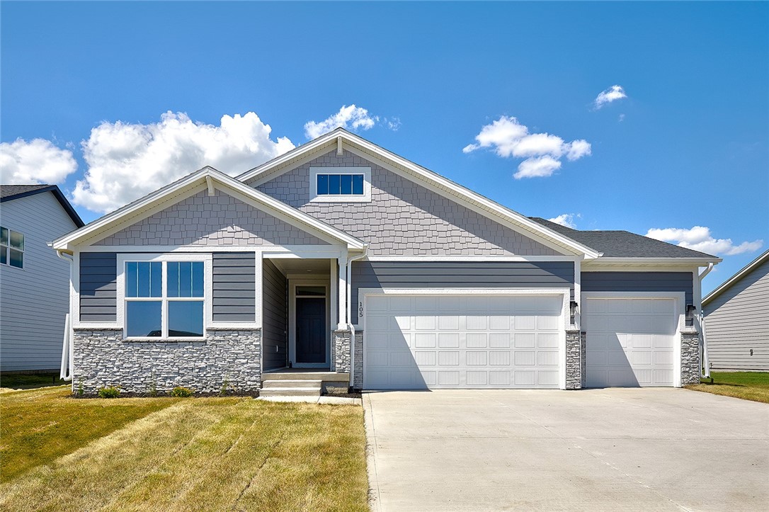 Ashley Ct, Waukee, IA 50263