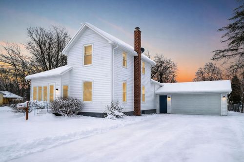 402 Clinton St, Hastings, MI, 49058-2103 | Card Image