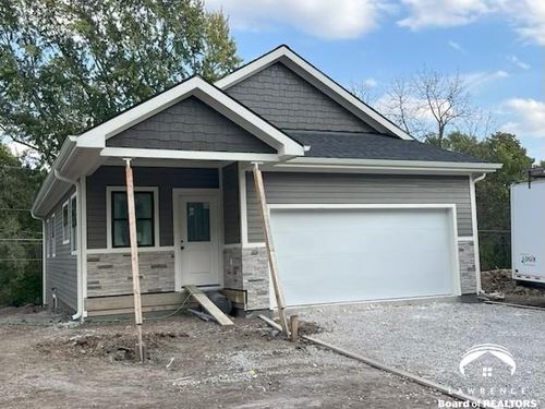 1228 Walnut St, Eudora, KS, 66025-9318 | Card Image