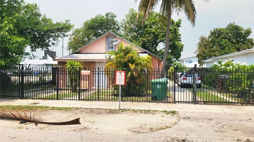 683 Nw 30th St, Miami, FL, 33127 | Card Image