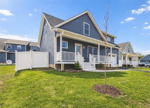 42 Vespia Ln, South Kingstown, RI, 02879-8134 | Card Image