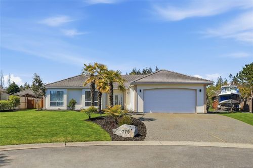 778 Norwood Pl, Qualicum Beach, BC, V9K2P9 | Card Image