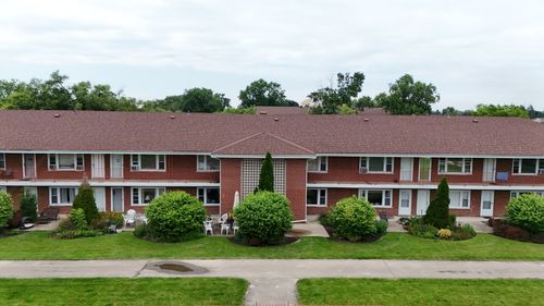 15-1105 Holiday Ln, Des Plaines, IL, 60016-5663 | Card Image