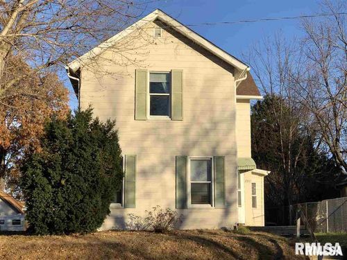 2307 Farnam St, Davenport, IA, 52803-2612 | Card Image