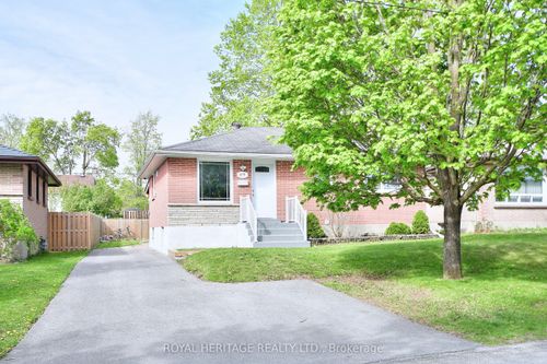 819 Brookdale Cres, Peterborough, ON, K9H6A5 | Card Image