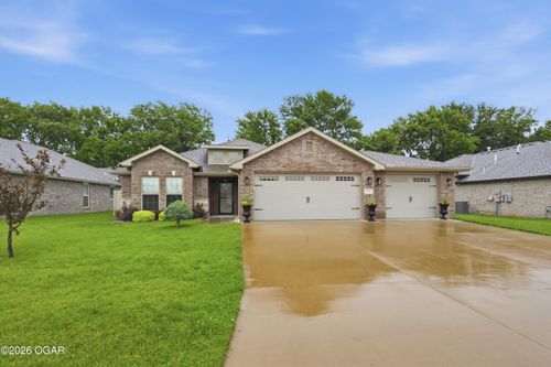 2011 Eagle Drive, Neosho, MO, 64850 | Card Image